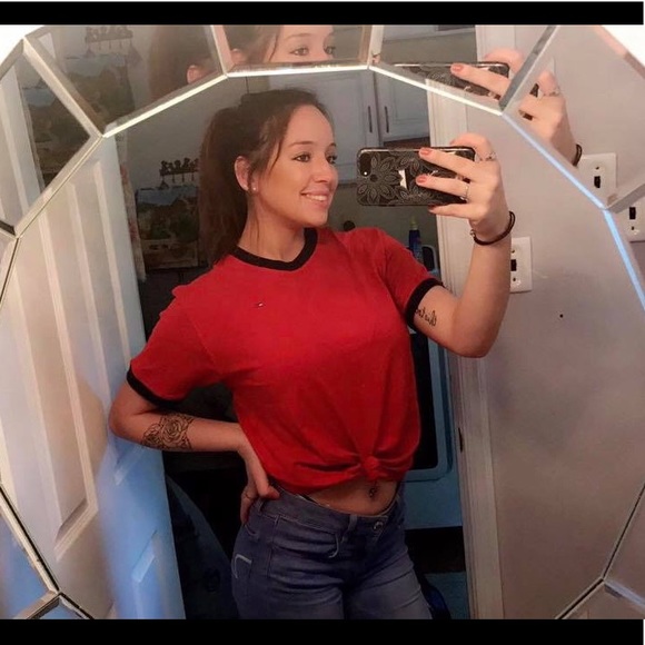 Meet your Posher, Devin - Picture 2 of 3